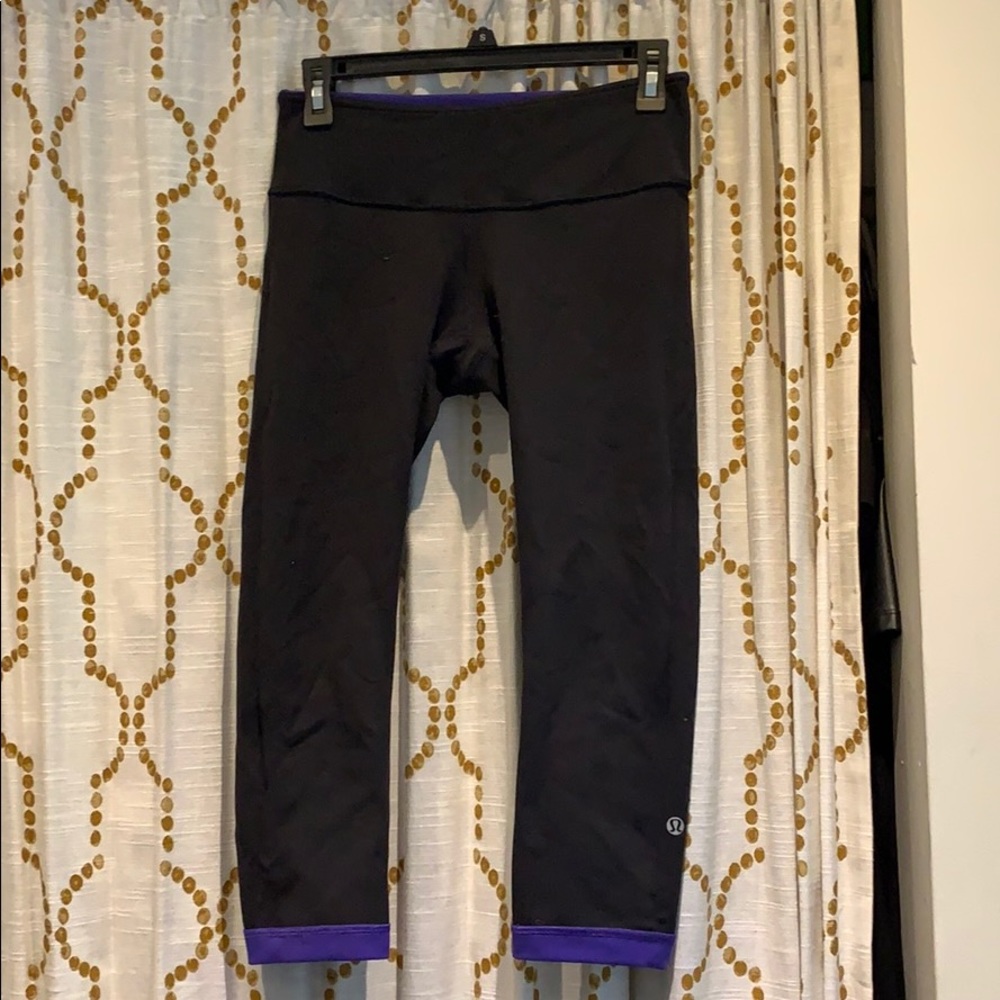 Reversible Lululemon Crops - image 3
